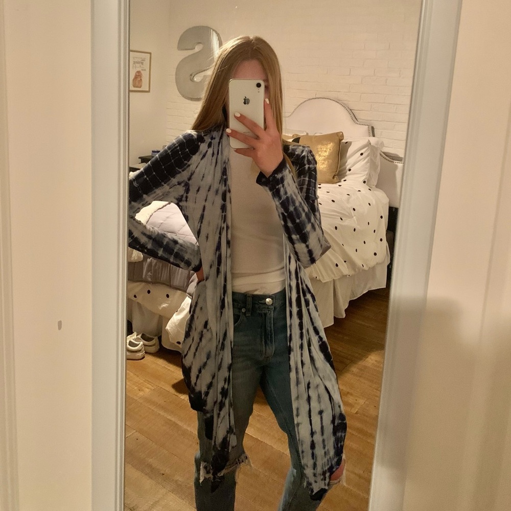 EUC—Womens size S—Tie Dye Cardigan